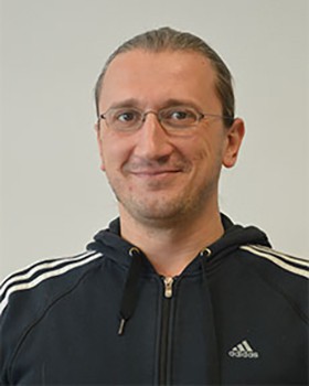 Portrait: Rossmann Daniel